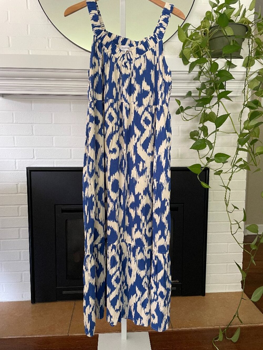 Evereve Myra Tier Dress Blue & White Pattern